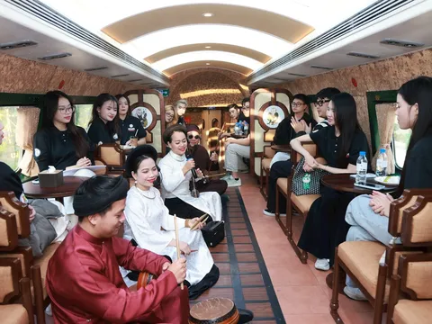Chuyến Tàu Di Sản: Thí Sinh "Tiếng Hát Hà Nội 2025" trải nghiệm văn hóa Thăng Long - Kinh Bắc