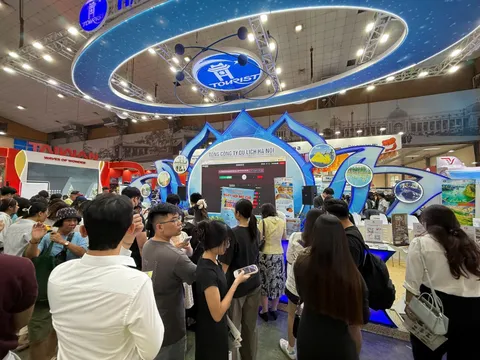 Gian hàng Hanoitourist tại VITM 2026: Đánh thức mùa hè bằng “cơn mưa ưu đãi”, lan tỏa sức sống du lịch Thủ đô