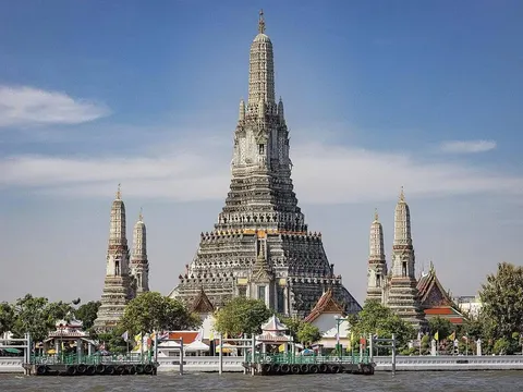 Khách Việt đi Thái Lan sẽ bị ảnh hưởng gì khi nước này bỏ miễn thị thực 60 ngày?