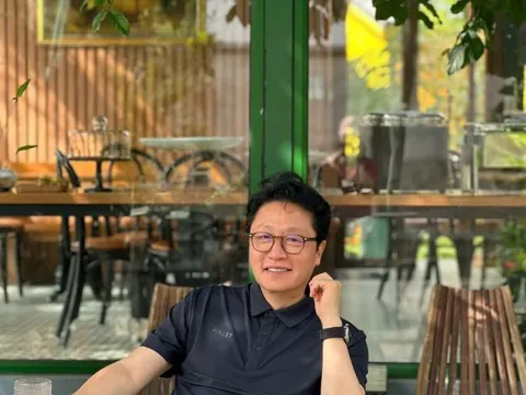 Kang In-Ki: Từ phim trường Hàn Quốc đến những khoảng lặng của Mộc Châu