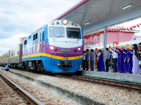 Khai trương đoàn tàu di sản “Phong Nha - Cố đô Huế: Hành trình di sản thế giới” Từ phương tiện đến không gian trải nghiệm