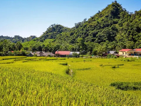Theo chân nhóm Phượt MTB chinh phục cung đường đến Bản Tèn