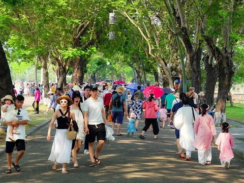 Lượng khách quốc tế đến Huế tăng trưởng ấn tượng