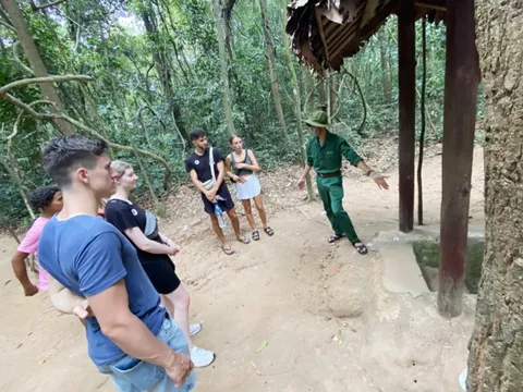 Địa đạo Củ Chi  - điểm đến tiêu biểu gắn với phát triển du lịch về nguồn