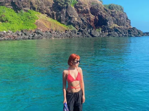 Cô gái 24 tuổi bỏ đất liền ra đảo lặn bắt cá ngắm san hô