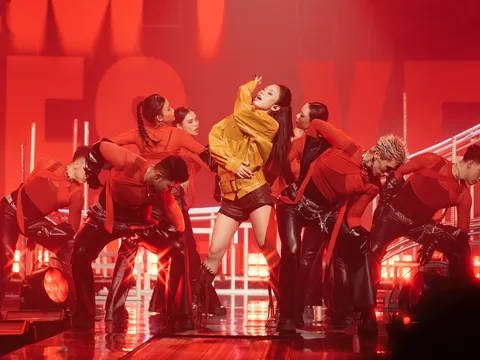 Hoa hậu Mai Phương chính thức debut ca sĩ