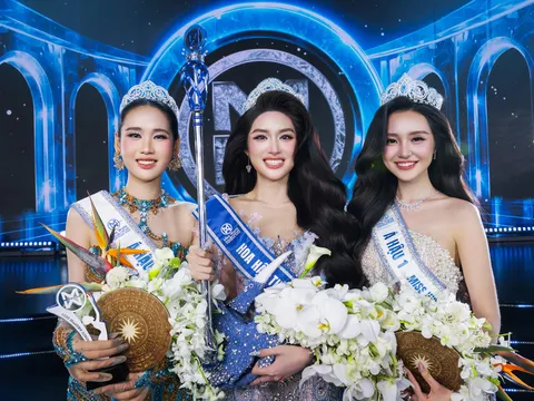 Phan Phương Anh đăng quang Miss World Vietnam 2025: Hoa hậu sở hữu IELTS 7.5, GPA 3.63