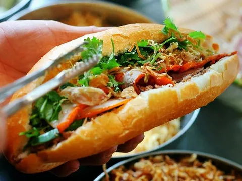 Bánh mì Việt Nam xếp thứ nhất trong danh sách 100 món ngon thế giới
