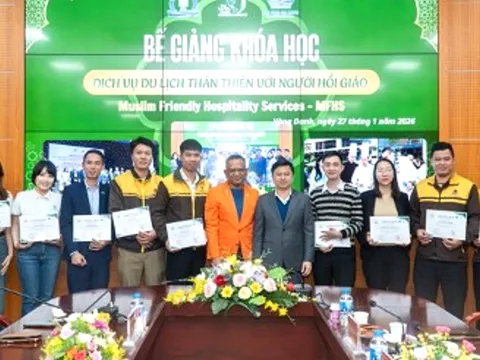 Trường Đại học Hạ Long mở lớp bồi dưỡng kiến thức dịch vụ du lịch thân thiện với người Hồi Giáo