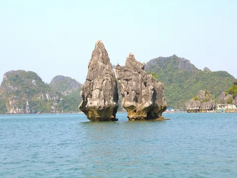 Vịnh Bái Tử Long “ Một trong bảy kỳ quan của Đông Nam Á”