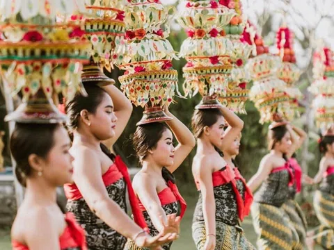 Du khách có thể phải ‘xếp hàng’ cả năm mới được tới Bali