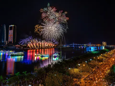 Gợi ý lịch trình 3N2Đ tại Đà Nẵng vui chơi cùng đêm chung kết Lễ hội pháo hoa quốc tế DIFF 2024
