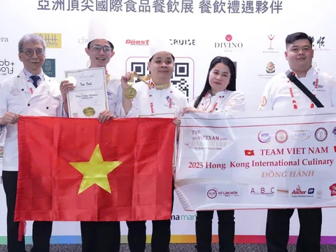 Đoàn Việt Nam giành 4 HCV tại cuộc thi ẩm thực quốc tế tại Hong Kong