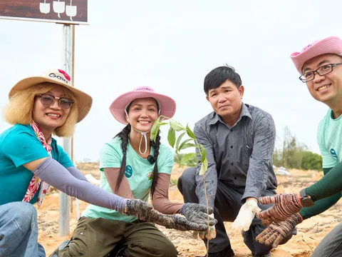 Chỉ mới nửa năm 2024, H’Hen Niê và các cộng sự đã trồng gần 2ha rừng