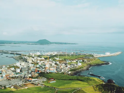Jeju - Hàn Quốc: Hòn đảo được kiến tạo bởi Đá, nuôi dưỡng bởi Gió và làm nên lịch sử bởi Phụ Nữ