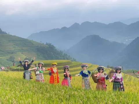 Hè 2025: Du lịch nội địa "nóng" lên từng ngày nhờ kích cầu và điểm đến mới nổi