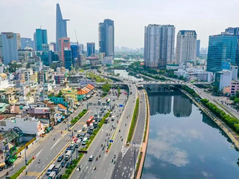 Giải đi bộ - chạy bộ "Tự hào Thành phố tôi yêu" 2025: Chào mừng 100 năm Ngày Báo chí Cách mạng Việt Nam