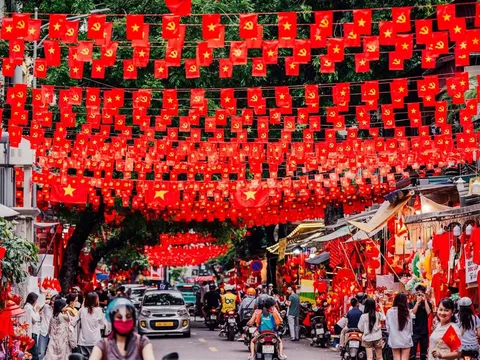 Du lịch Việt Nam trước thềm Quốc khánh 2/9:  Hà Nội trở thành tâm điểm, du lịch nội địa dẫn đầu