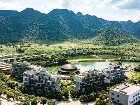 Hà My - Hành trình đánh thức một vùng biển ngủ quên