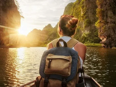 62% du khách Việt dành thời gian đi du lịch để tìm tình yêu mới
