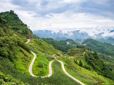 Việt Nam sở hữu một trong những cung đường du lịch xe đạp đẹp nhất châu Á