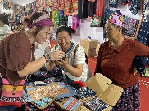 Phú Thọ phát động chương trình kích cầu “Du lịch Phú Thọ - trải nghiệm đa sắc” và đẩy mạnh chuyển đổi số năm 2026