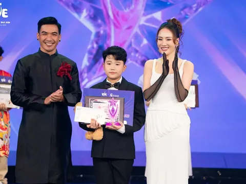 Hoa hậu Hoàng Thanh Loan – tận tâm lặng thầm vì Tinh Hoa Nhí Việt Nam và thế hệ nghệ thuật tương lai