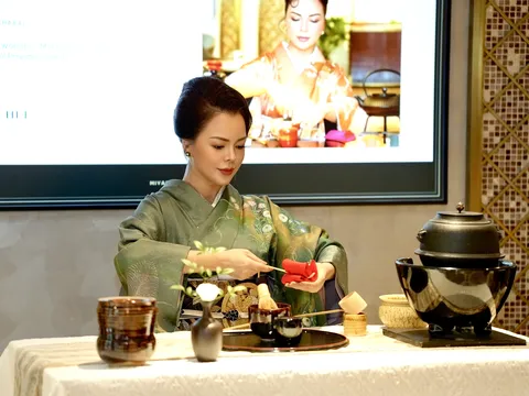Miyabi Private Chakai: đưa vẻ đẹp Trà đạo và Kimono đến gần hơn với người Việt yêu trà