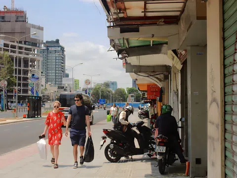 TP.HCM thu phí lòng đường, vỉa hè: Tăng sức hút du lịch đô thị
