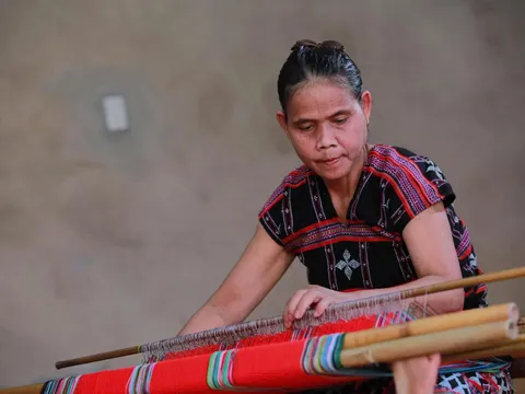 Giữ “lửa” bản sắc bảo tồn văn hoá của núi rừng