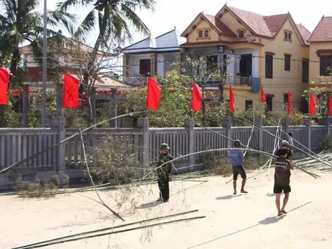 Độc đáo “chợ cây nêu” ngày cận Tết ở Quảng Trị