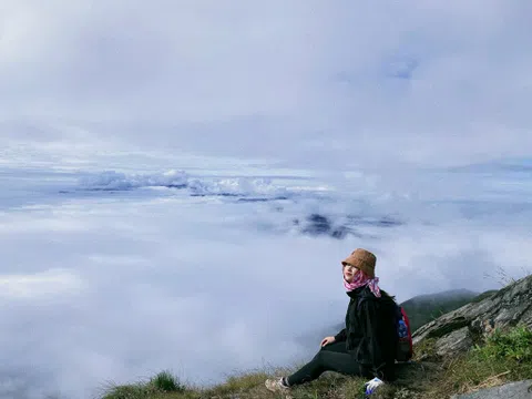 30 tiếng trekking chinh phục đỉnh Tà Chì Nhù - nóc nhà Yên Bái