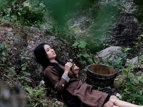 Đạo diễn phim Tết ở làng địa ngục: “Việt Nam đang dần có tín hiệu tích cực về dòng phim cổ trang”