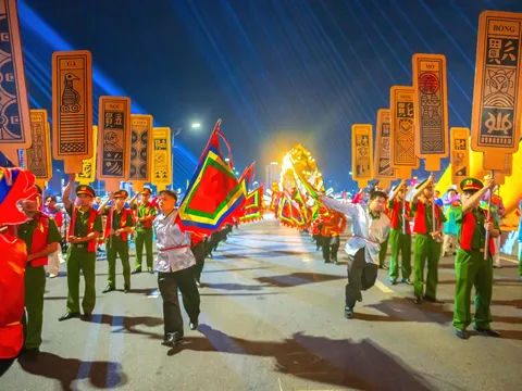 Gala “Tổ quốc bình yên” - Bản hùng ca bên sông Hàn thắp sáng du lịch Đà Nẵng