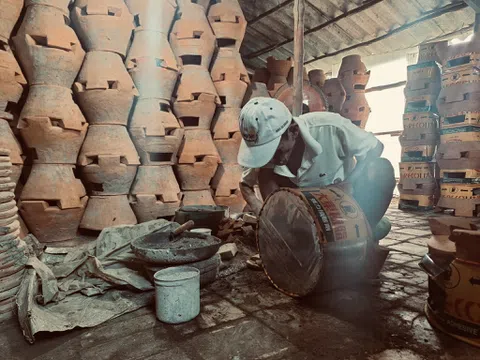 Nguy cơ thất truyền nghề nặn bếp Táo Quân trăm năm tại đất Sài thành