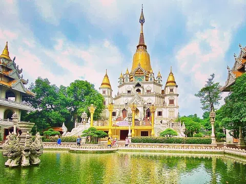 Khám phá vẻ đẹp chùa Bửu Long - Ngôi chùa đậm chất "Thái” giữa lòng Sài thành