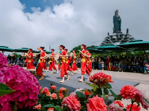 Tây Ninh đón Trung thu với chuỗi lễ hội văn hóa, nông sản