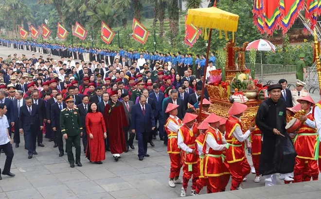 Tổng Bí thư, Chủ tịch nước Tô Lâm cùng lãnh đạo Đảng, Nhà nước dâng hương Giỗ Tổ Hùng Vương năm Bính Ngọ 2026