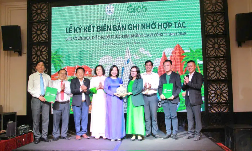 Khánh Hòa và Grab bắt tay thúc đẩy du lịch thông minh và phát triển ẩm thực địa phương