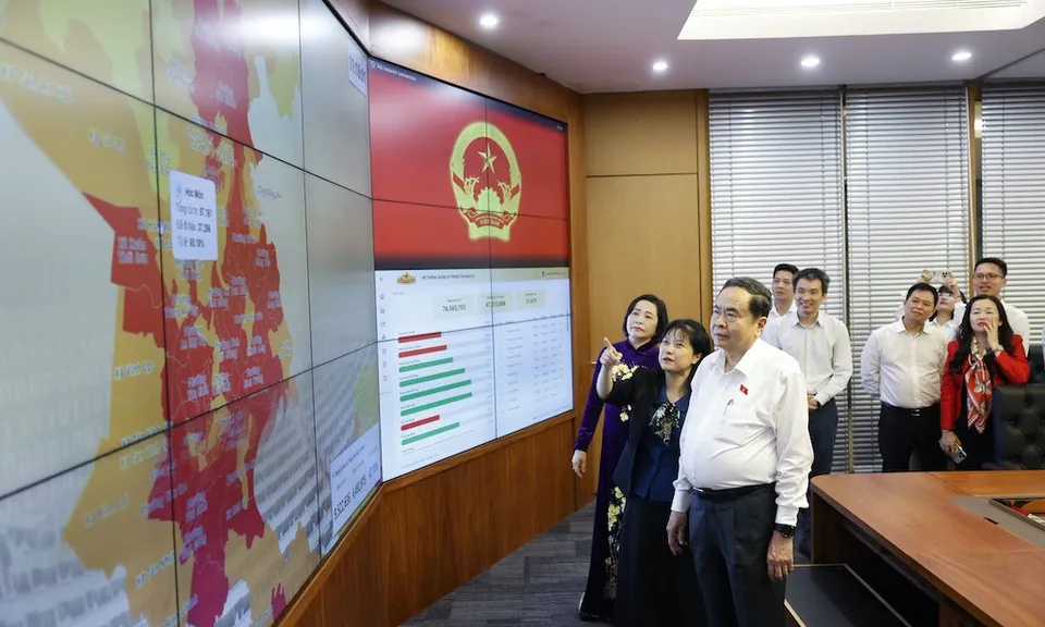 Đã có nơi 100% cử tri hoàn thành bỏ phiếu bầu cử đại biểu Quốc hội và HĐND